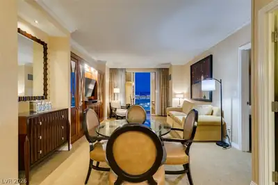 145 East HARMON Avenue 2102 Dining Area