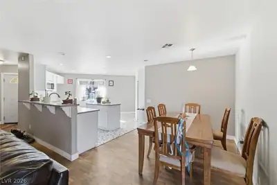 2780 West Simkins Road Dining Area