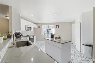 2780 West Simkins Road Kitchen