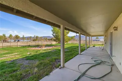 2780 West Simkins Road Patio