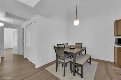 2001 Turquoise Ridge Street 202 Dining Area