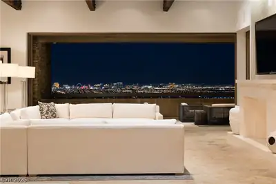 5 PROMONTORY POINTE Lane, Las Vegas, NV 89135 Living Room
