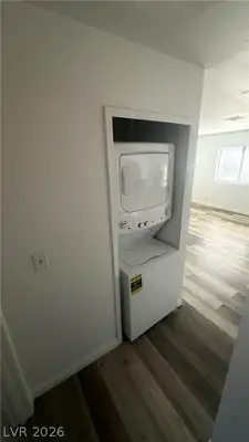 4300 North Lamont Street 233 Laundry