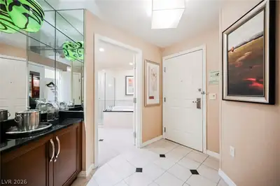 145 East HARMON Avenue 411 Entry