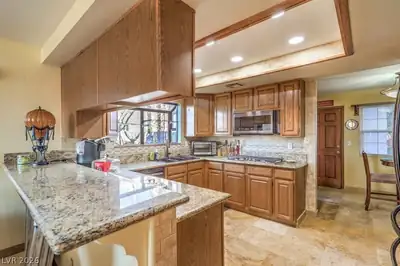 1016 Calico Ridge Drive Kitchen