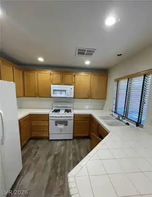 7517 Apple Cider Street, Las Vegas, NV 89131 Kitchen