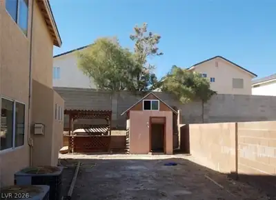 7517 Apple Cider Street, Las Vegas, NV 89131 Yard