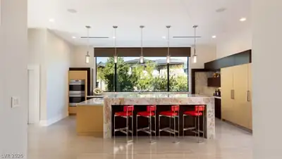 9 ECHO PEAK Lane, Las Vegas, NV 89135 Kitchen