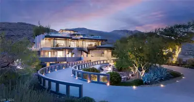 9 ECHO PEAK Lane Las Vegas, NV 89135