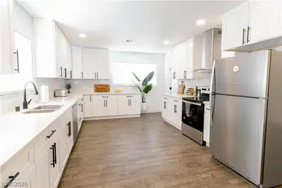 1305 South 16th Street Kitchen