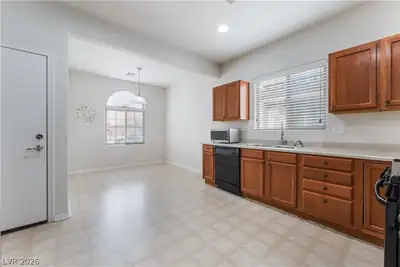 6072 Corbin Avenue Kitchen