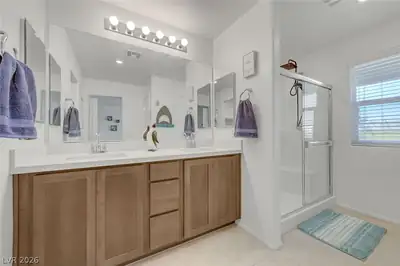 909 Kyanite Lane, Henderson, NV 89011 Primary Bathroom