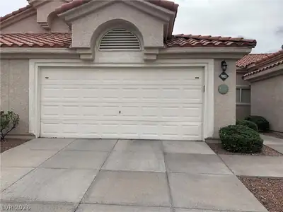 7803 Foxwood Place 4 Las Vegas, NV 89145