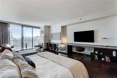 4381 West Flamingo Road 2920 Bedroom