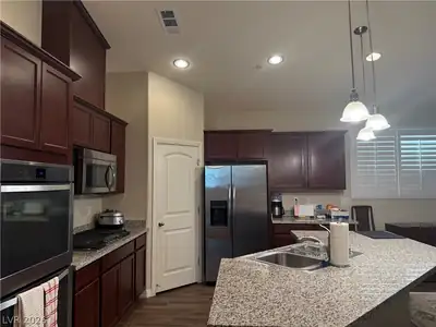 2646 Cooper Gallery Street, Henderson, NV 89044 Kitchen