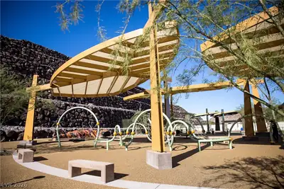4 Kaya Canyon Way 15 Community