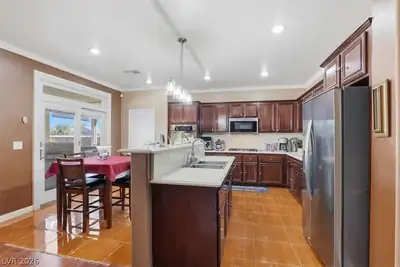 6120 Silken Saddle Street, North Las Vegas, NV 89031 Kitchen