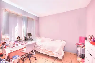 1500 Hialeah Drive C Bedroom