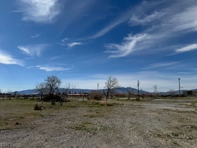 1461 East Nevada Highway 372 6