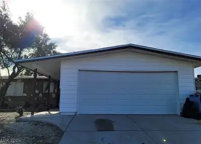3955 Ventura Way Las Vegas, NV 89121