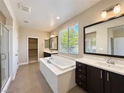 8455 Creekstone Court, Las Vegas, NV 89113 Primary Bathroom