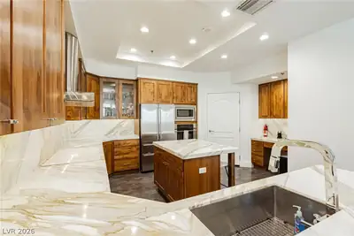 2700 Las Vegas Boulevard 4203 Kitchen