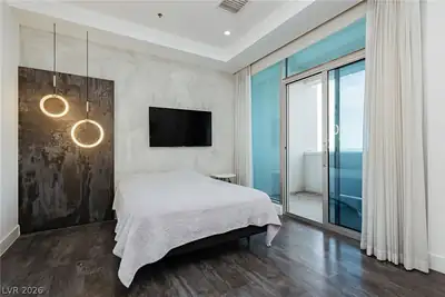 2700 Las Vegas Boulevard 4203 Bedroom