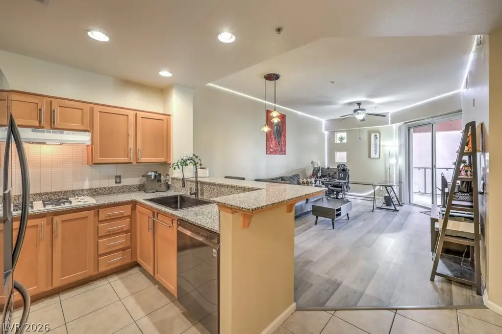43 East Agate Avenue 301