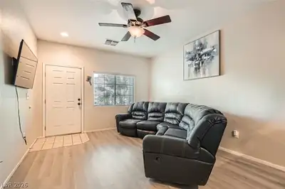 3411 Holly Avenue, Las Vegas, NV 89106 Living Room