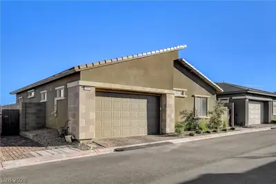 896 Regent Terrace Lane, Las Vegas, NV 89138 Front of Structure