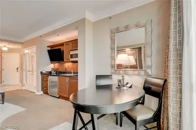 125 East Harmon Avenue 1111 Dining Area