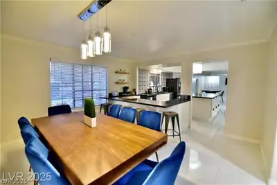 2926 East Eldorado Lane Dining Area