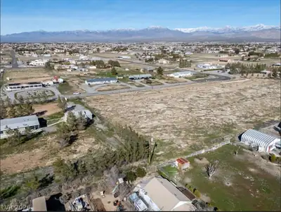 291 East Falcon Street Pahrump, NV 89048