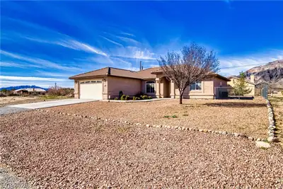 5670 Harrison Place, Pahrump, NV 89060 Front of Structure