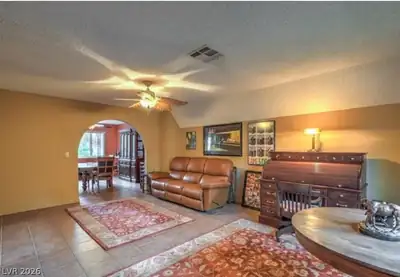4370 Flandes Street Living Room