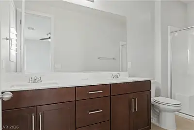 11681 Redwood Mountain Avenue Primary Bathroom