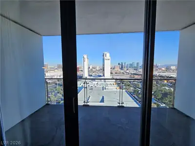 4381 West Flamingo Road 2116 Balcony
