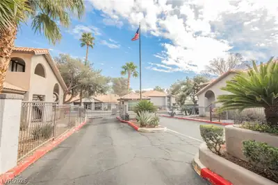 2606 South Durango Drive 152 Community