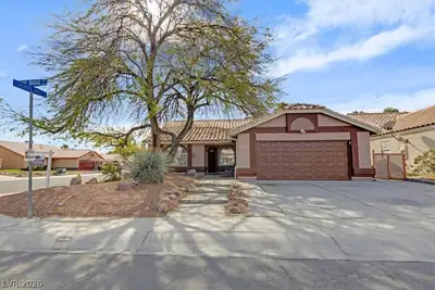 2305 Lone Ridge Court, North Las Vegas, NV 89032 Front of Structure