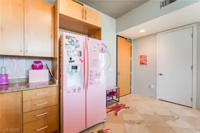 353 East Bonneville Avenue 753 Kitchen