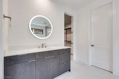 27 Sumter Ridge Street, Las Vegas, NV 89138 Primary Bathroom