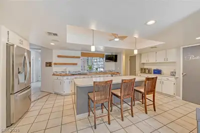 584 Mona Lane, Henderson, NV 89015 Kitchen