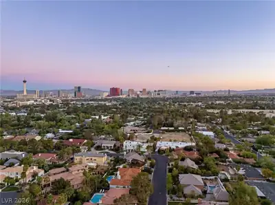 2525 Driftwood Drive Las Vegas, NV 89107