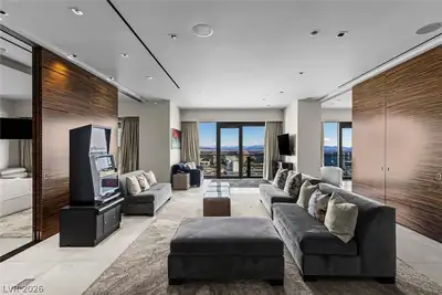 4381 West Flamingo Road 57306 Living Room
