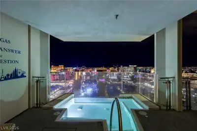 4381 West Flamingo Road 57306, Las Vegas, NV 89103 Pool