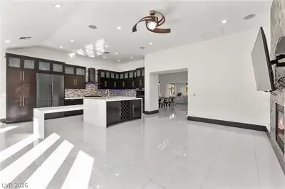 521 Kanani Court, Henderson, NV 89052 Kitchen