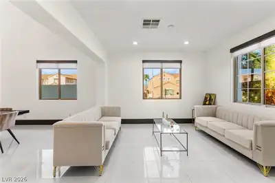 521 Kanani Court, Henderson, NV 89052 Living Room
