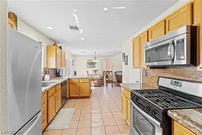 1419 Red Sunset Avenue, Henderson, NV 89074 Kitchen