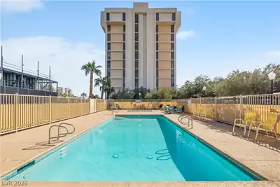 3930 University Center Drive 809, Las Vegas