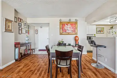 3930 University Center Drive 809 Dining Area